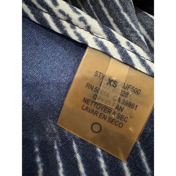 Elie Tahari Navy Abstract Halter Neck Top Size XS - Picture 3 of 6